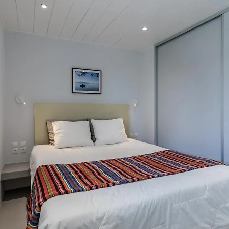 Iremia Coastal Retreat - Private Sea View Terrace Semesterbostad *