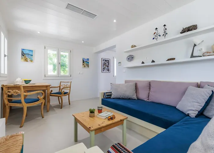 Iremia Coastal Retreat * Neo Klima