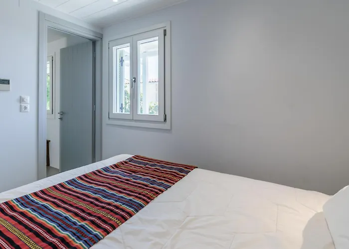 Iremia Coastal Retreat