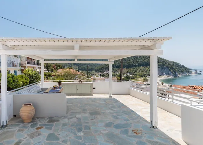 Iremia Coastal Retreat